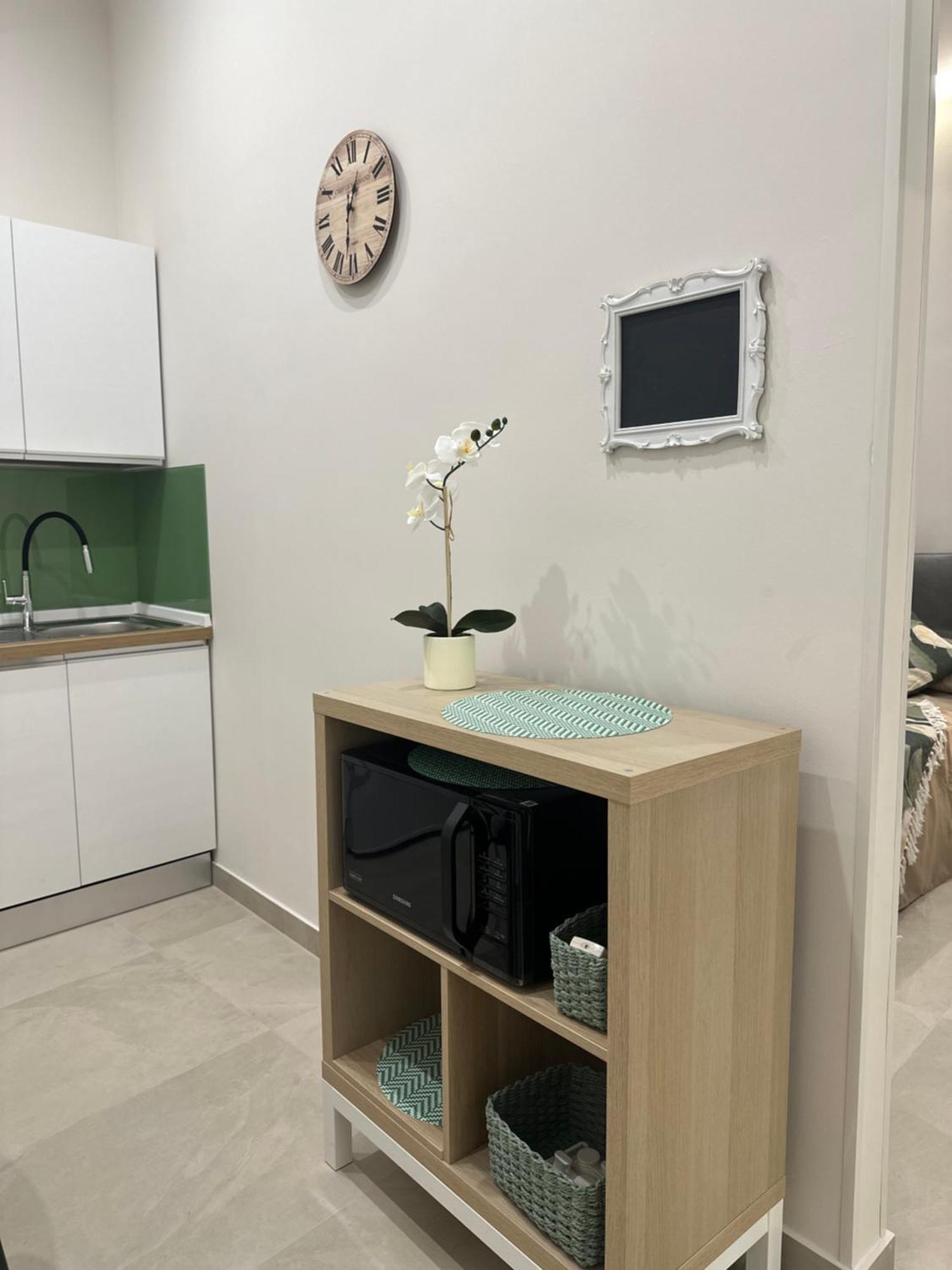 Ninas Home Airport Катания Екстериор снимка