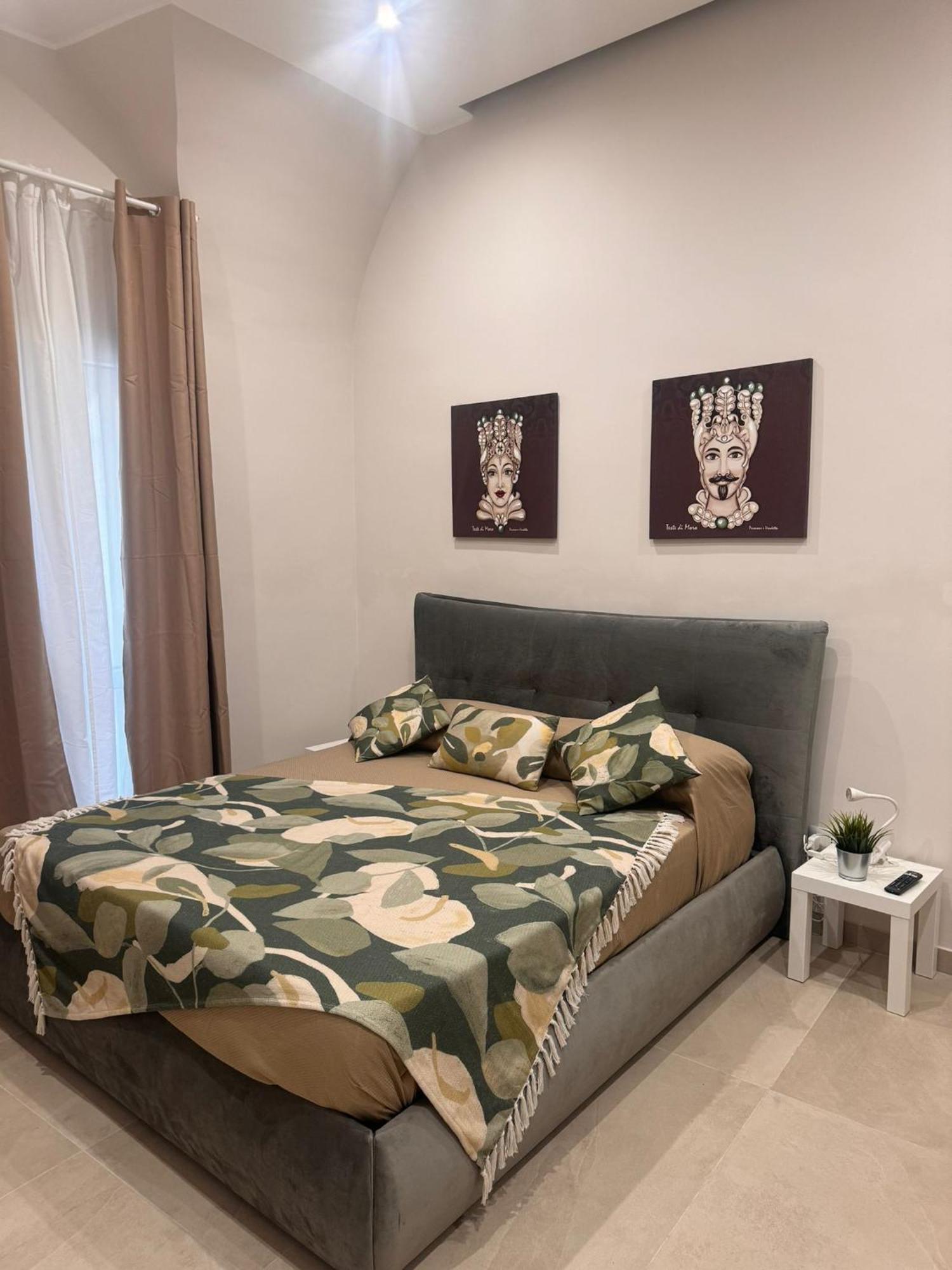 Ninas Home Airport Катания Екстериор снимка